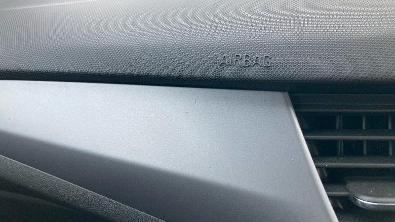 Vauxhall Crossland 1.2 Design 5dr Petrol Hatchback